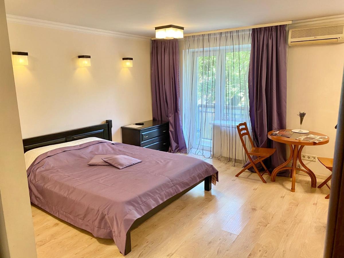 Central Apartment Lanzheron Beach Odessa Ngoại thất bức ảnh