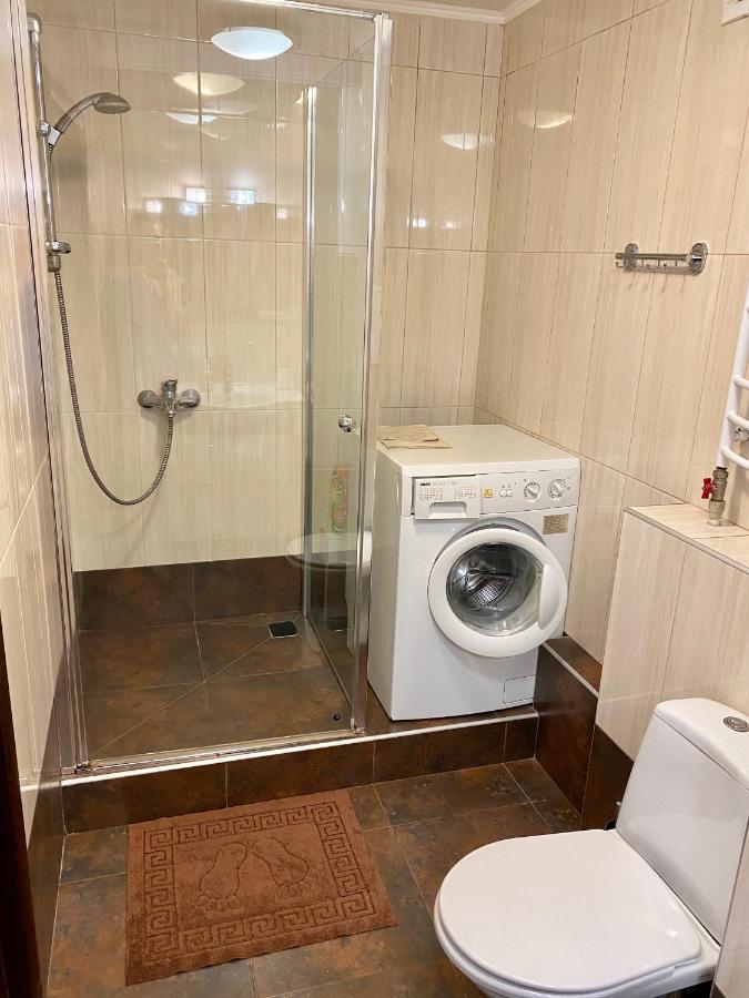 Central Apartment Lanzheron Beach Odessa Ngoại thất bức ảnh